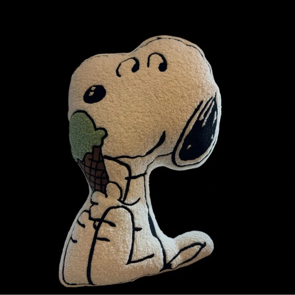 Snoopy with ice cream sherpa pillow NWT